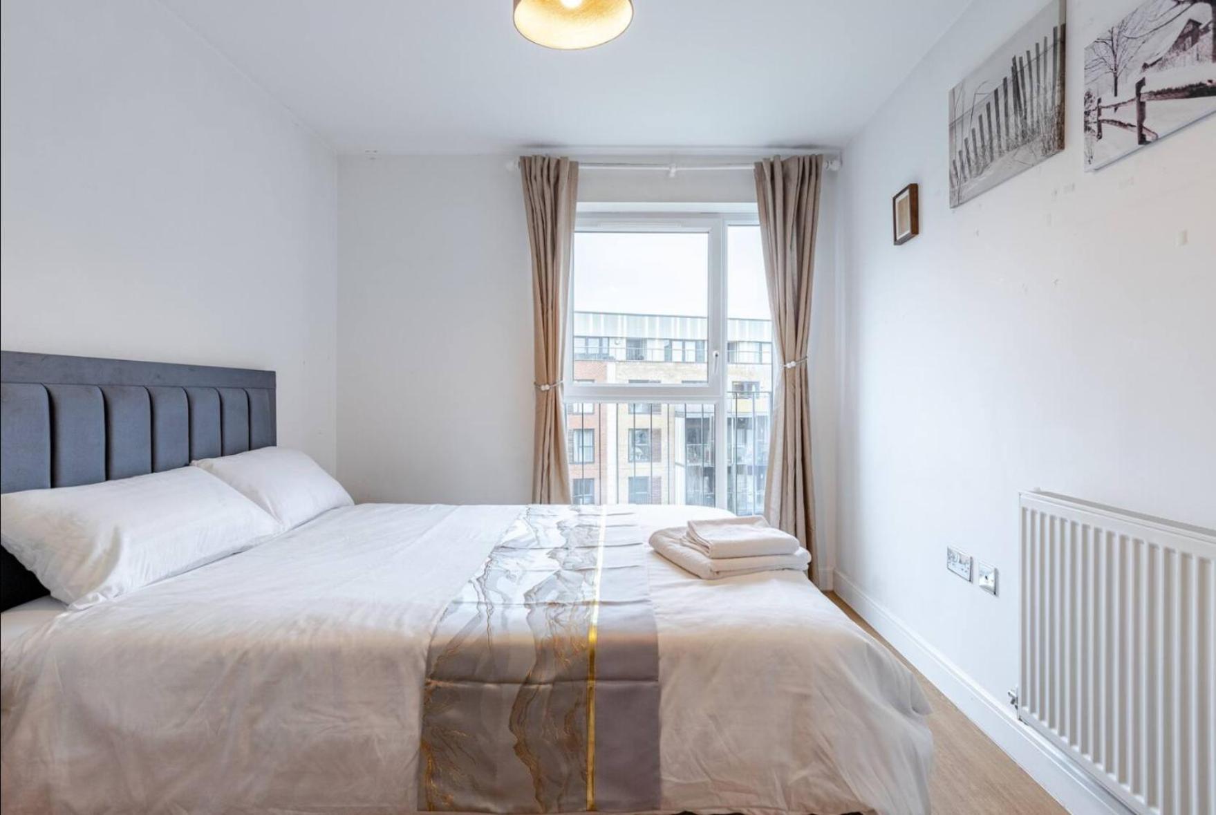 Appartamento Modern 2 Bed Flat With Balcony, Easy Access